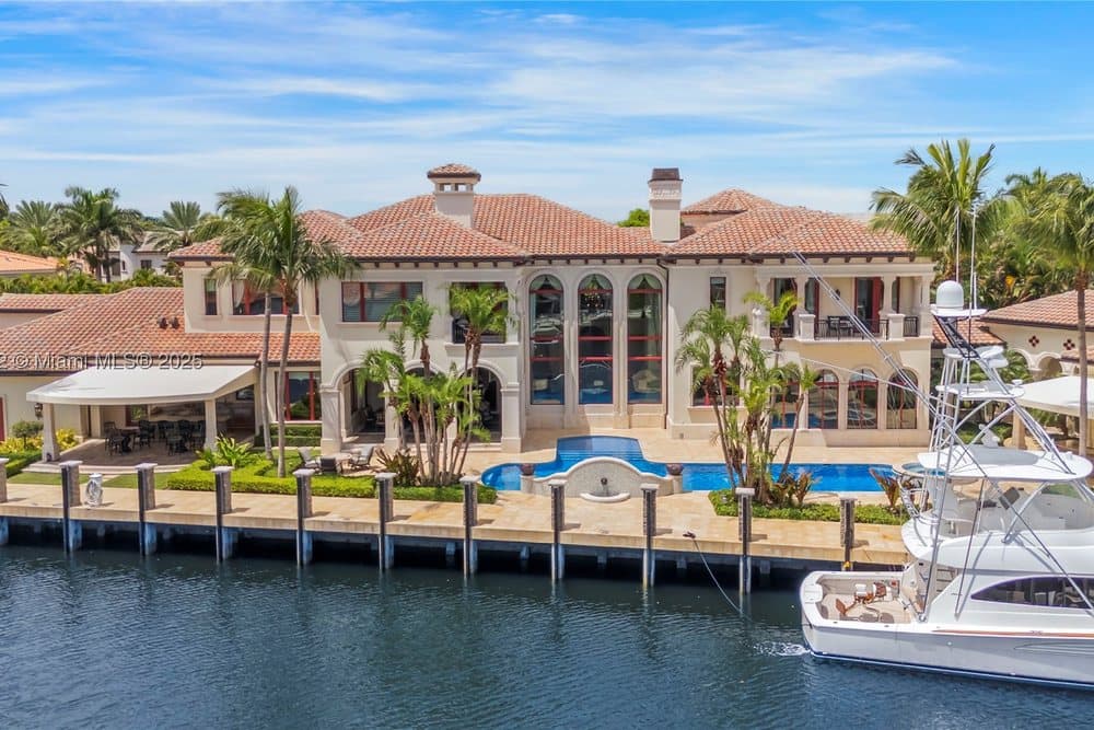 700 Osprey Point Cir, Boca Raton, FL 33431